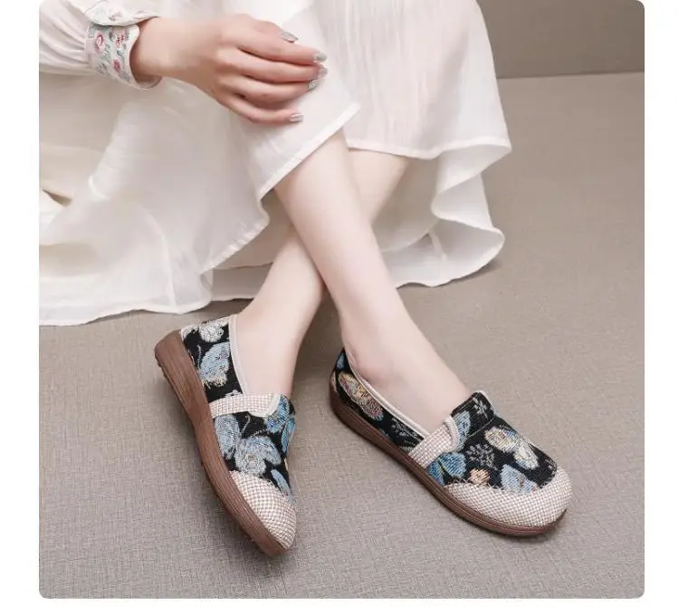 2025 Embroidered Fisherman Shoes for Women Spring Summer — feature 15