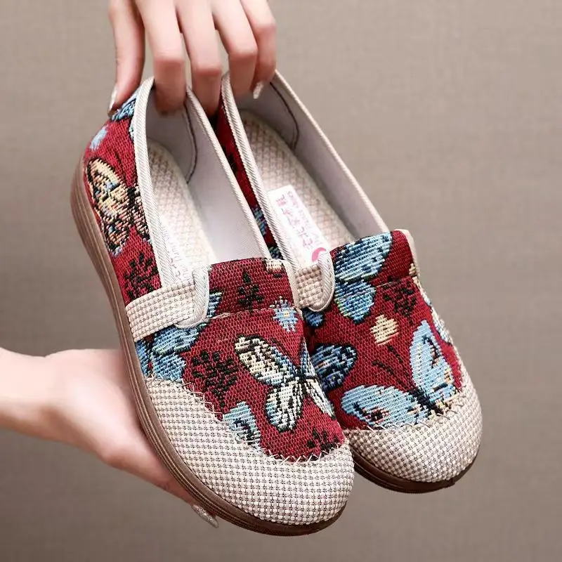2026 Old Beijing Cloth Shoes for Women, New Spring and Summer Models, Breathable Embroidered Fisherman Shoes, Slip-On Shoes for Middle-Aged and Elderly, Mom Shoes, Single Shoes - Image 3