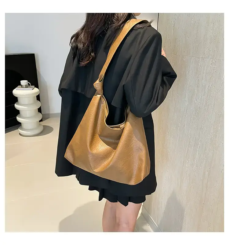 Textured Oil Leather Large Tote Bag Brown — feature 16