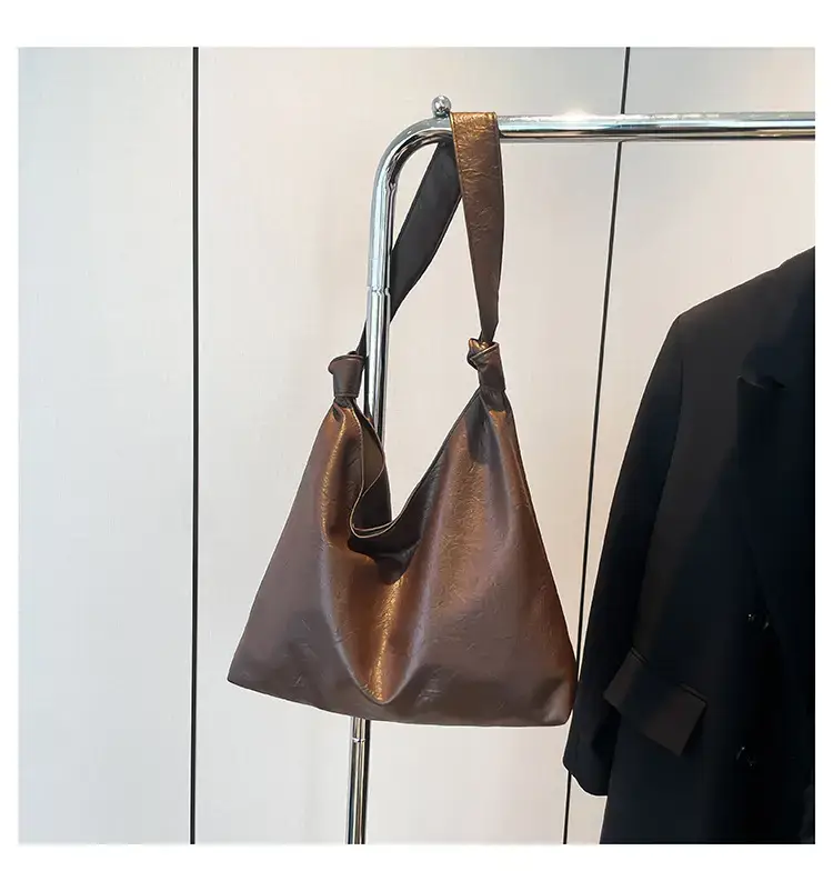 Textured Oil Leather Large Tote Bag Brown — feature 28
