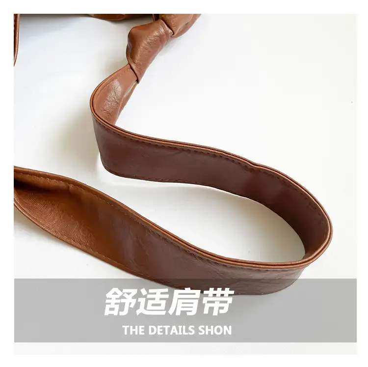 Textured Oil Leather Large Tote Bag Brown — feature 4