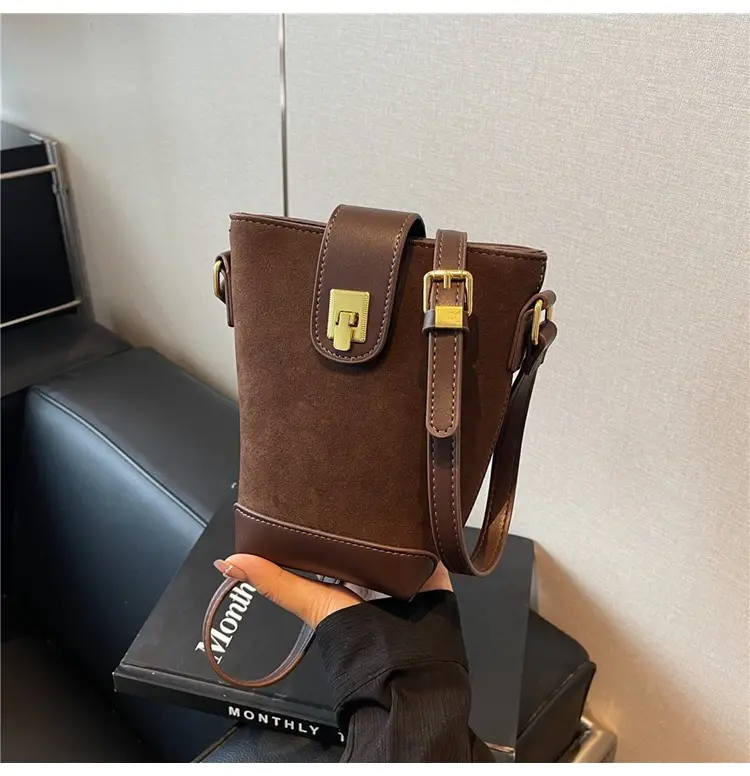 Korean Style Black Bucket Bag for Women 2026 — feature 18