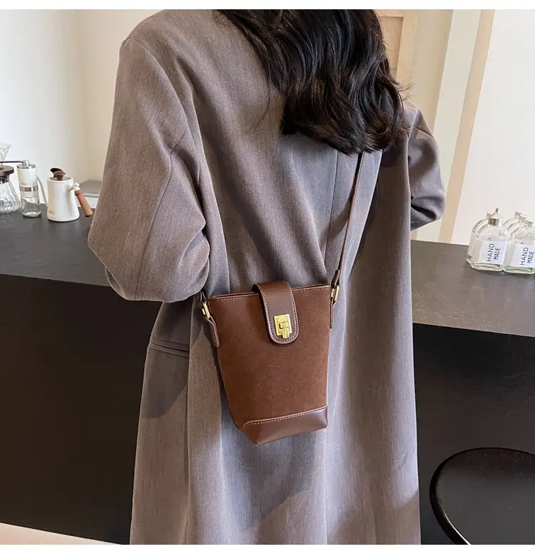 Korean Style Black Bucket Bag for Women 2026 — feature 23