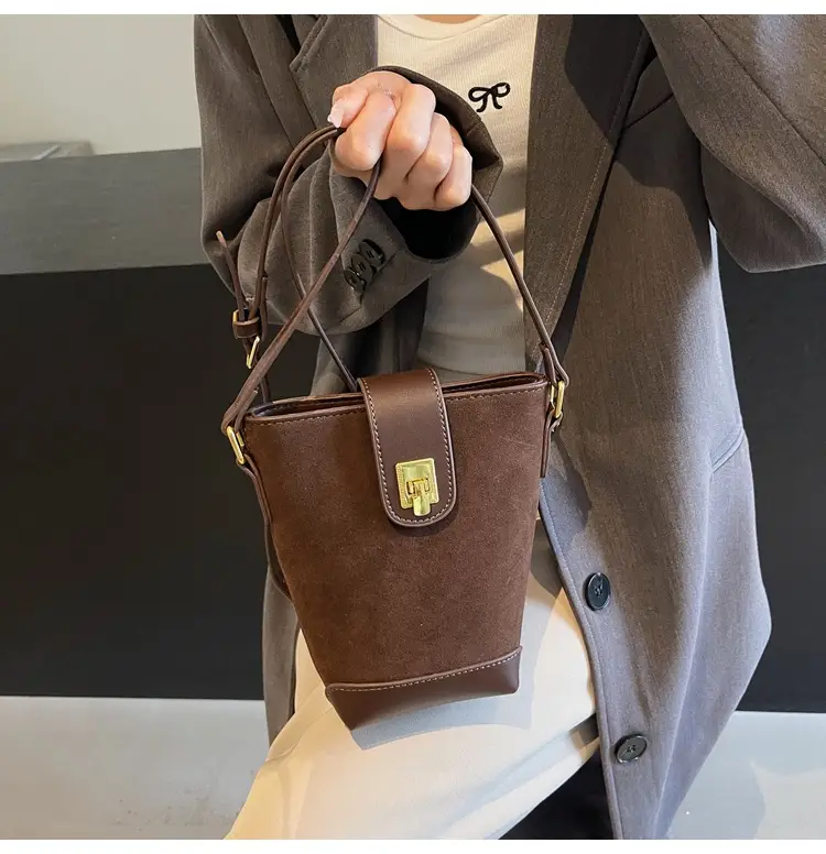 Korean Style Black Bucket Bag for Women 2026 — feature 26