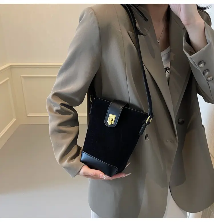 Korean Style Black Bucket Bag for Women 2026 — feature 27