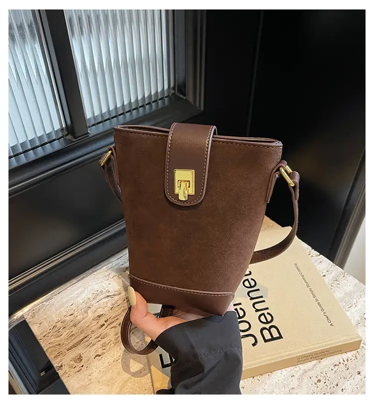 Korean Style Black Bucket Bag for Women 2026 — feature 3