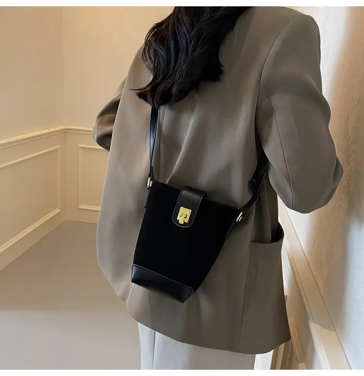 Korean Style Black Bucket Bag for Women 2026 — feature 30