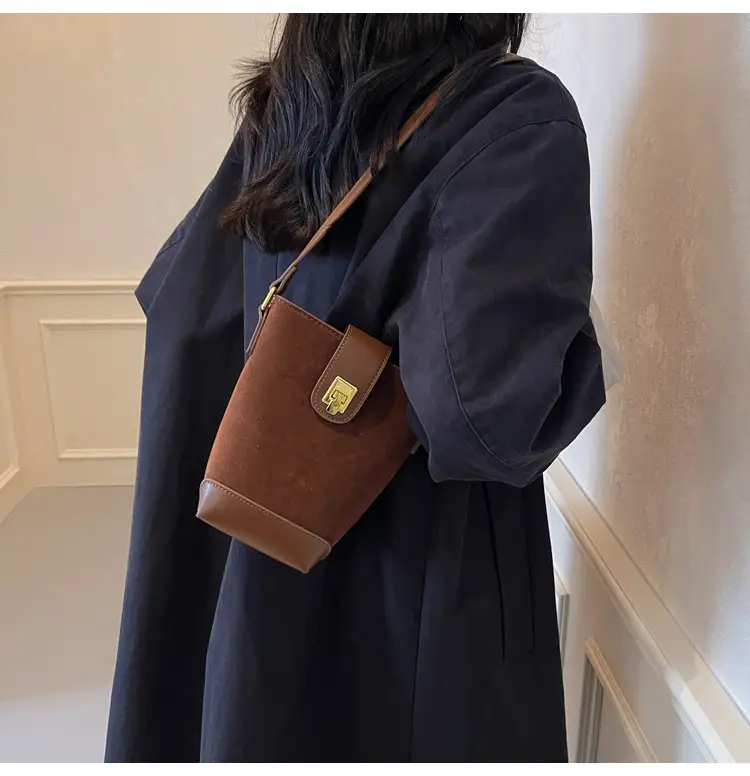 Korean Style Black Bucket Bag for Women 2026 — feature 40