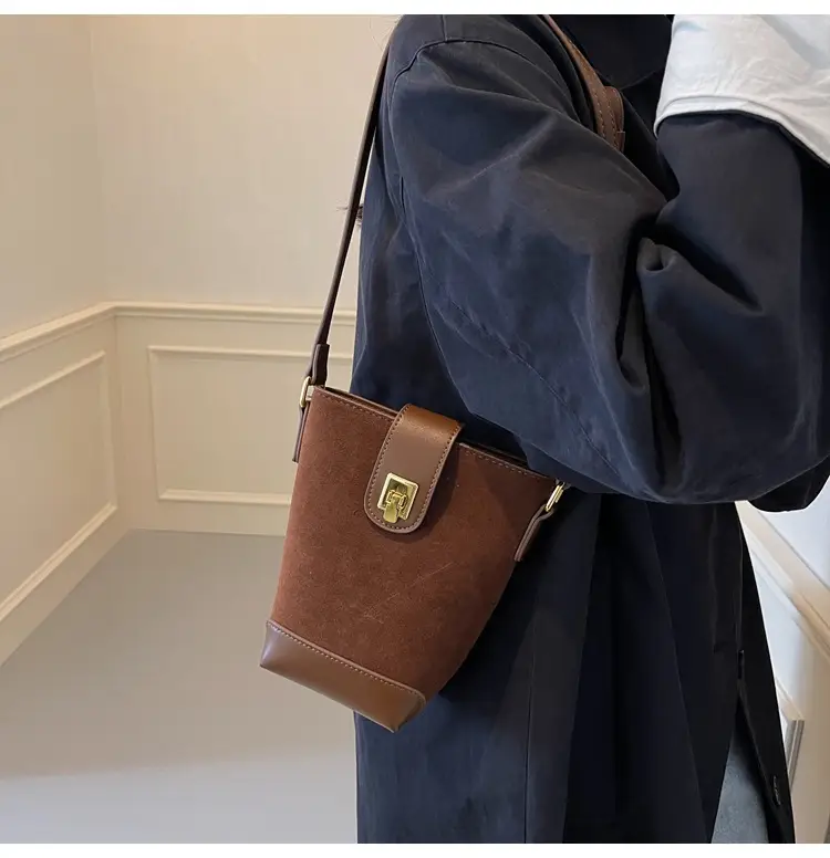 Korean Style Black Bucket Bag for Women 2026 — feature 41