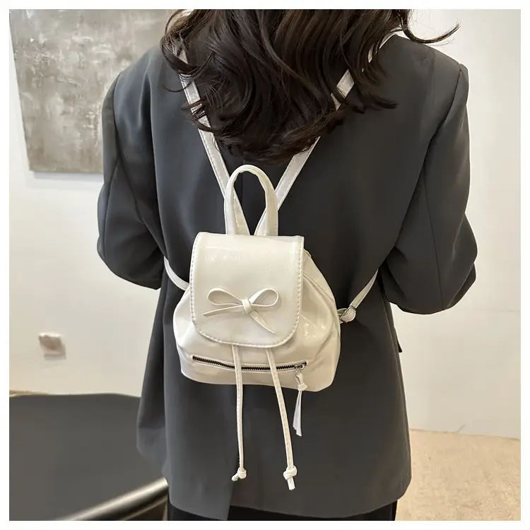Silver Bow Shoulder Backpack for Women Autumn 2024 — feature 11