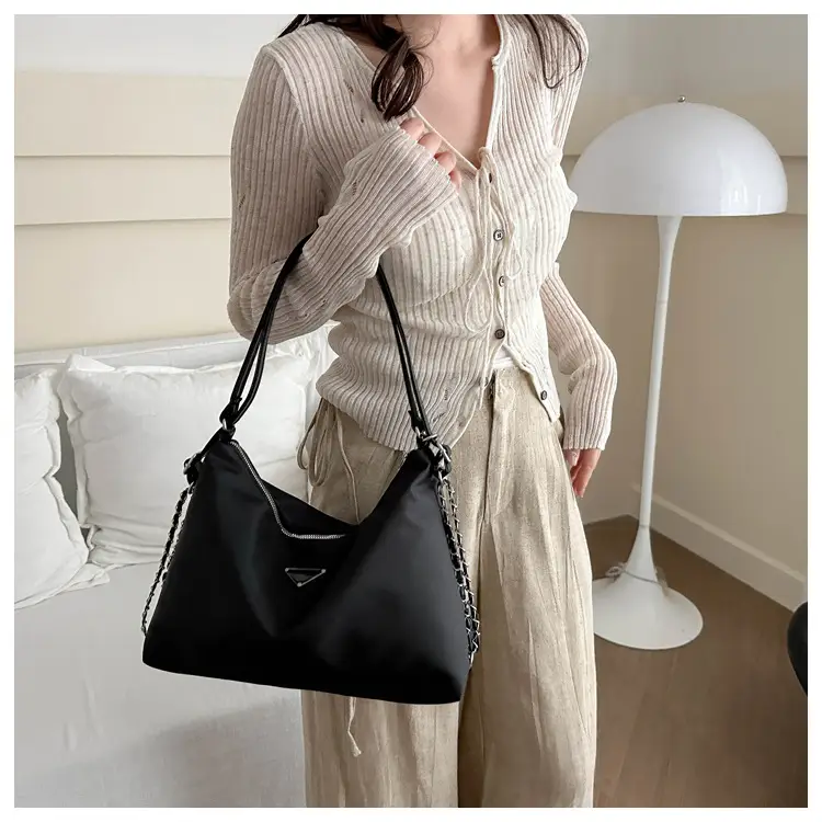 Black Nylon Shoulder Bag Women 2024 New Fashion — feature 8
