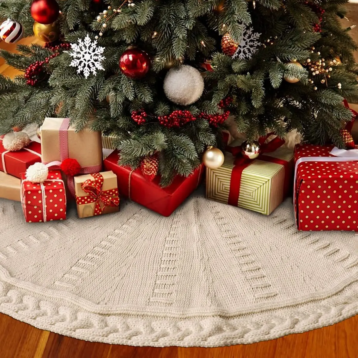 Red Knitted Christmas Tree Dress Apron with Laces — feature 5