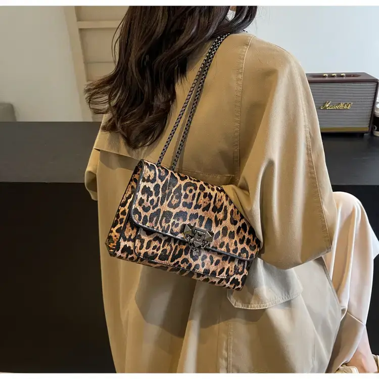 Leopard Print Chain Shoulder Bag Sweet Cool Spice Girl 2024 — feature 13