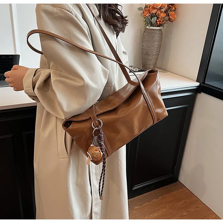 Women's Retro Brown Shoulder Bag 2024 New Arrival — feature 12