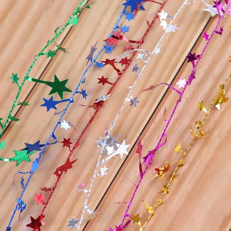 Christmas Tree Decor with Stars, Stars, and Pinecones — feature 14