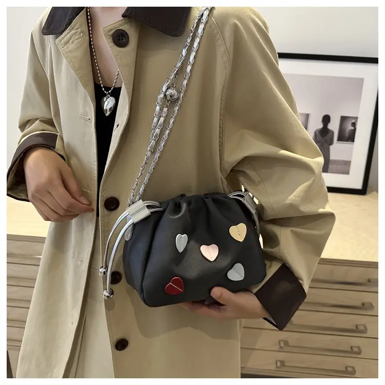 Women's Heart Print Chain Messenger Bag Grey 2024 — feature 16