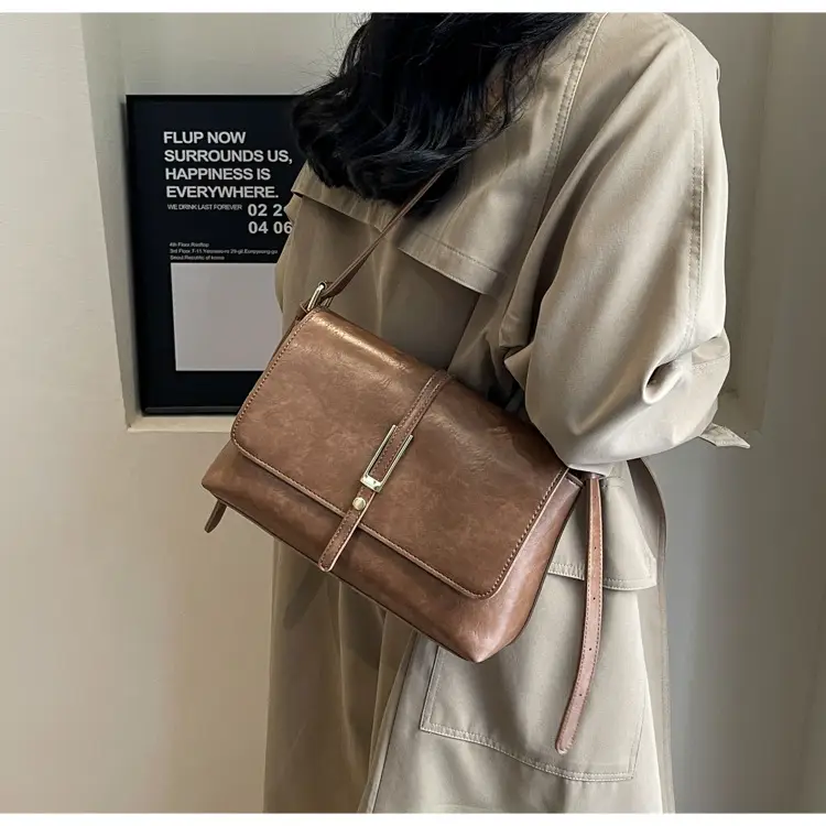 Black Leather Shoulder Bag for Women 2024 — feature 21