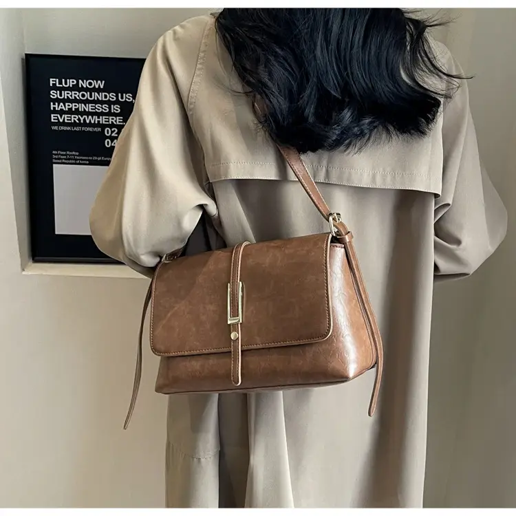 Black Leather Shoulder Bag for Women 2024 — feature 22