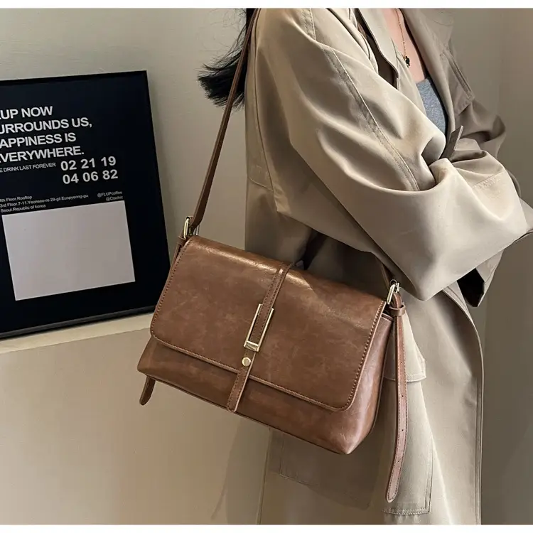 Black Leather Shoulder Bag for Women 2024 — feature 25