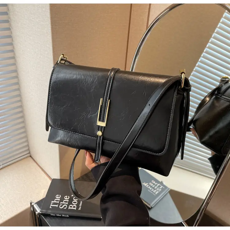 Black Leather Shoulder Bag for Women 2024 — feature 26
