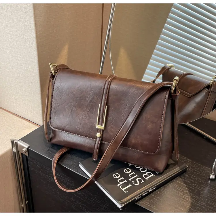 Black Leather Shoulder Bag for Women 2024 — feature 30