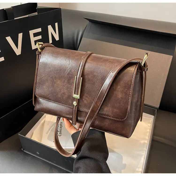 Black Leather Shoulder Bag for Women 2024 — feature 31