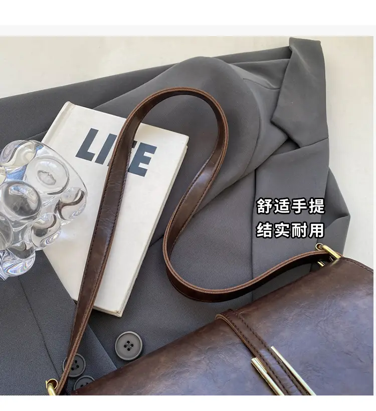 Black Leather Shoulder Bag for Women 2024 — feature 4