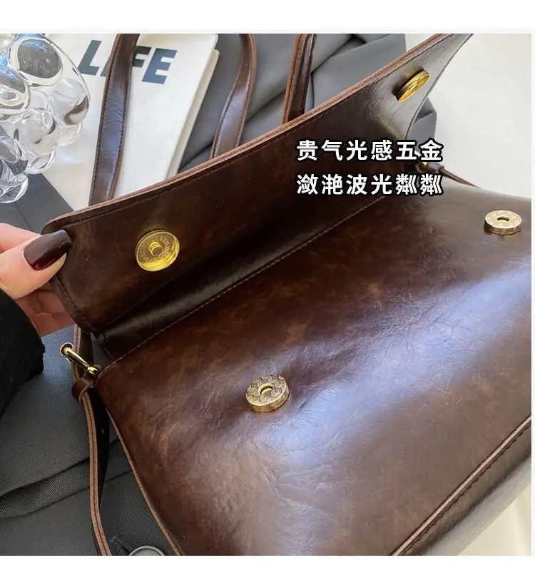 Black Leather Shoulder Bag for Women 2024 — feature 7
