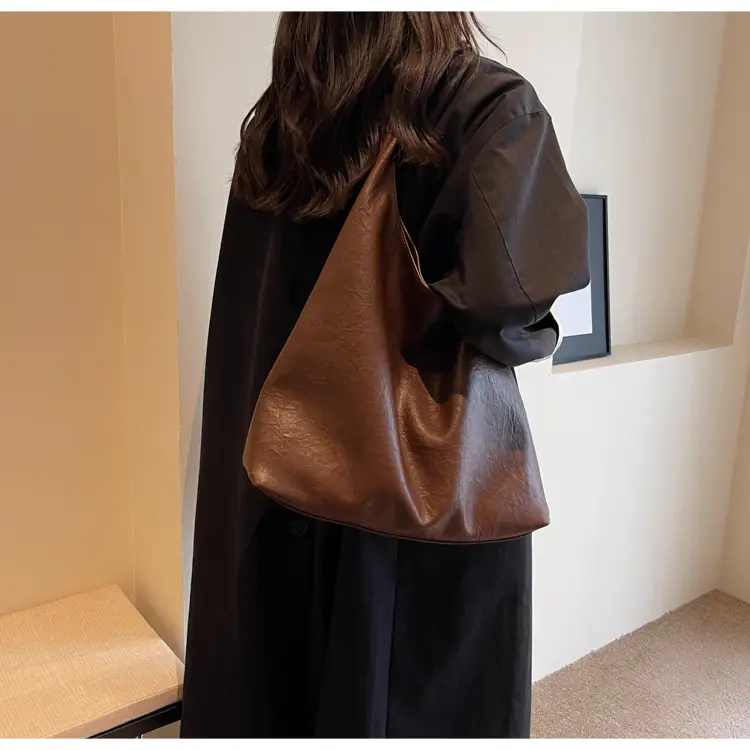 Brown Textured Shoulder Bag for Women 2024 Autumn — feature 14