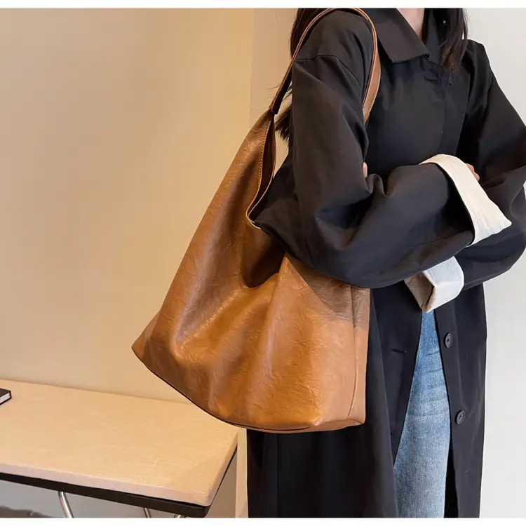 Brown Textured Shoulder Bag for Women 2024 Autumn — feature 17