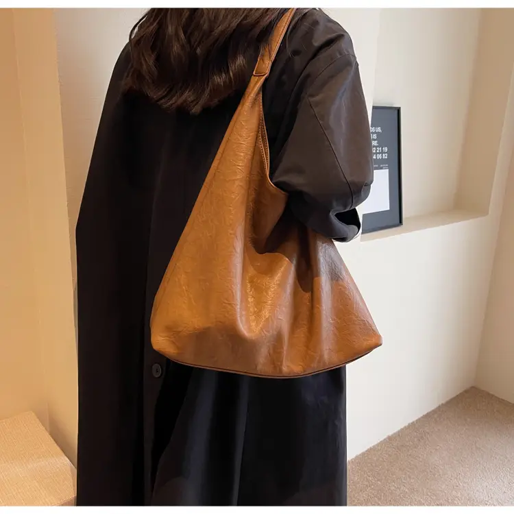 Brown Textured Shoulder Bag for Women 2024 Autumn — feature 19