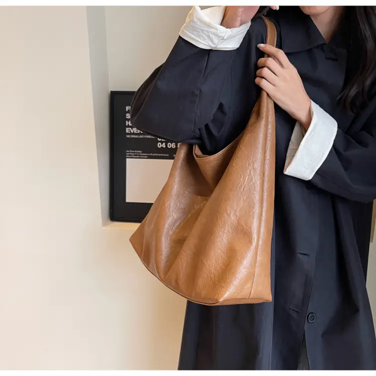 Brown Textured Shoulder Bag for Women 2024 Autumn — feature 32