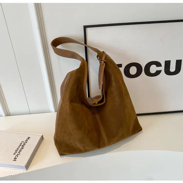Black Velvet Shoulder Bag for Women 2026 — feature 16