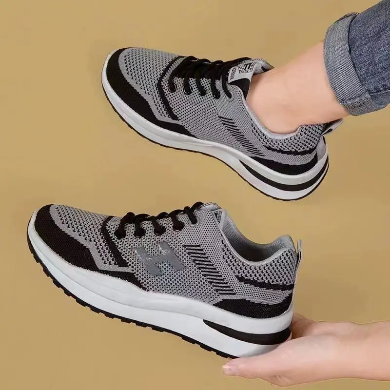 Spring and Summer New Style Feiwei Women's Sports Shoes, Fashionable and Versatile Running Shoes, Mesh Breathable Casual Shoes, Female Students' Shoes