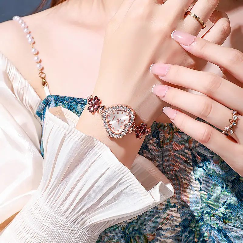 Heart Shaped Diamond Bracelet Watch for Women — feature 3