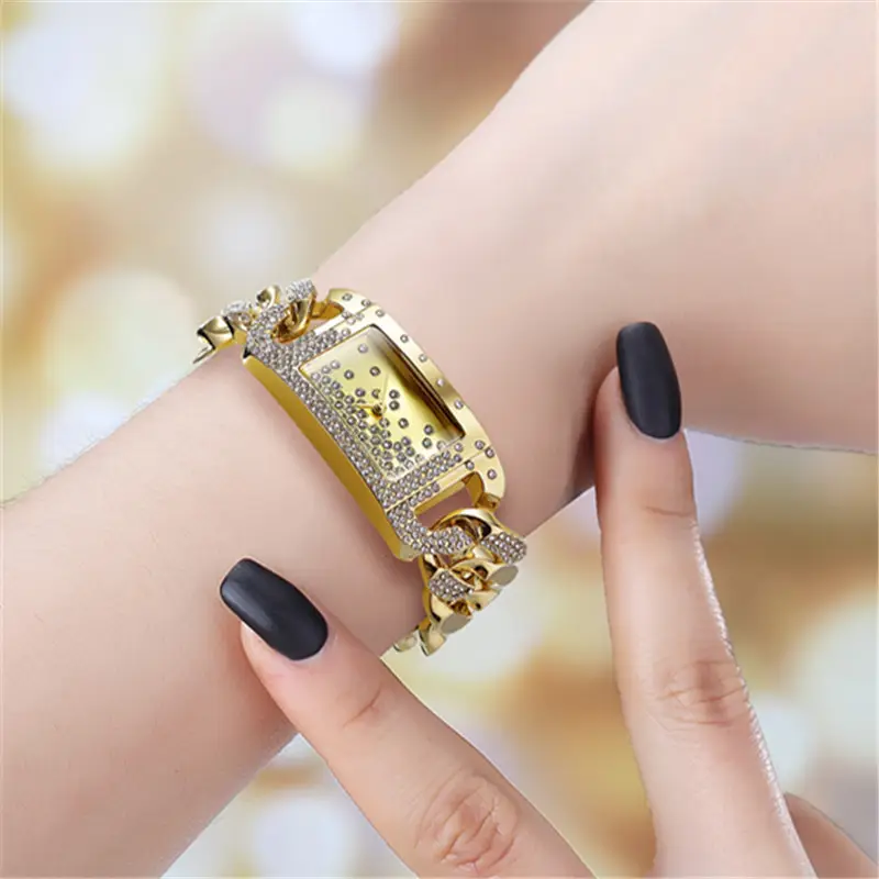 Women's Luxury Gold Diamond Quartz Watch - Image 3