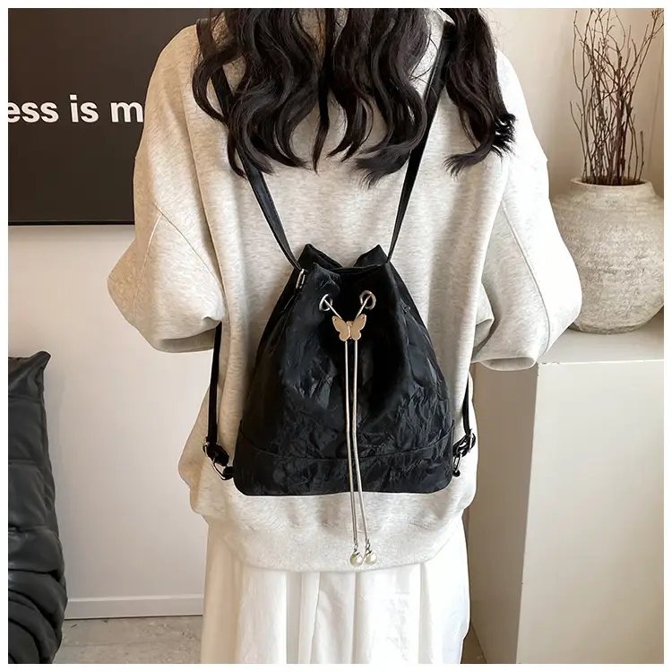 Women's New Texture Chain Shoulder Bag Green Beige — feature 14