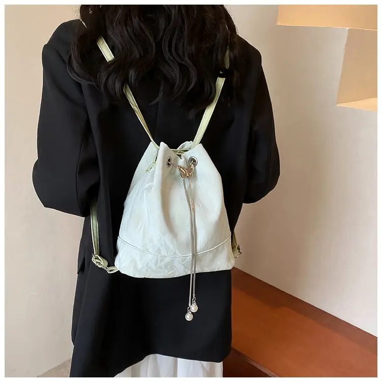 Women's New Texture Chain Shoulder Bag Green Beige — feature 18