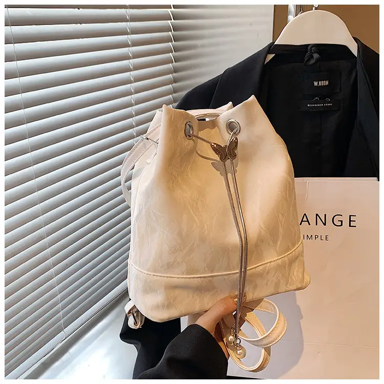 Women's New Texture Chain Shoulder Bag Green Beige — feature 29