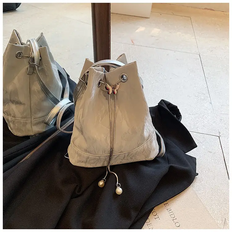 Women's New Texture Chain Shoulder Bag Green Beige — feature 35