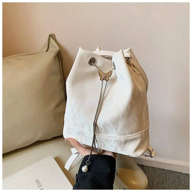 Women's New Texture Chain Shoulder Bag Green Beige — feature 39