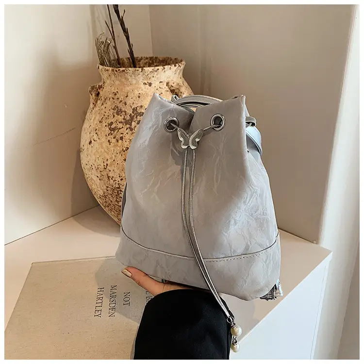 Women's New Texture Chain Shoulder Bag Green Beige — feature 42