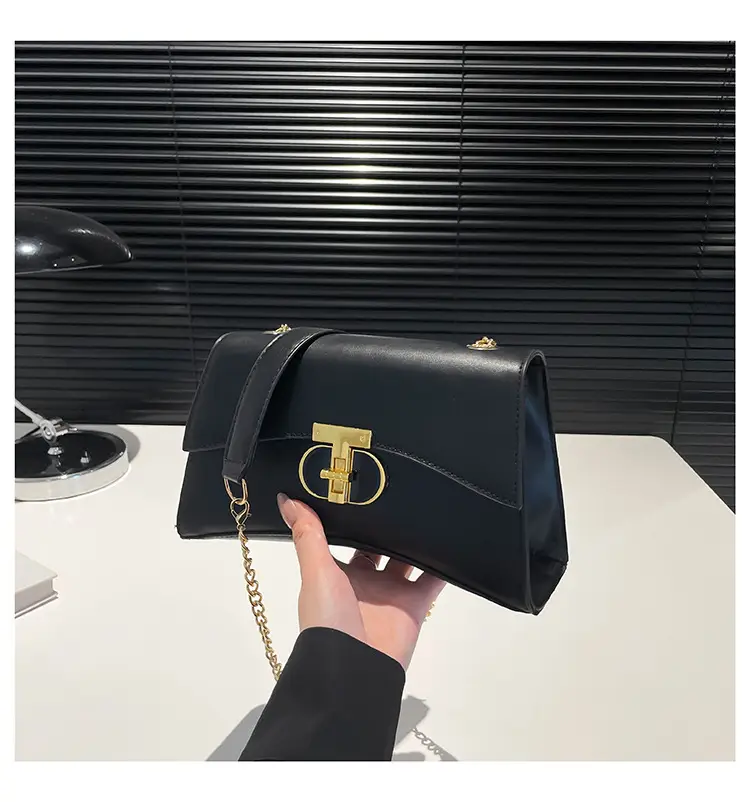 Retro Lock Chain Shoulder Bag Beige Gold — feature 28