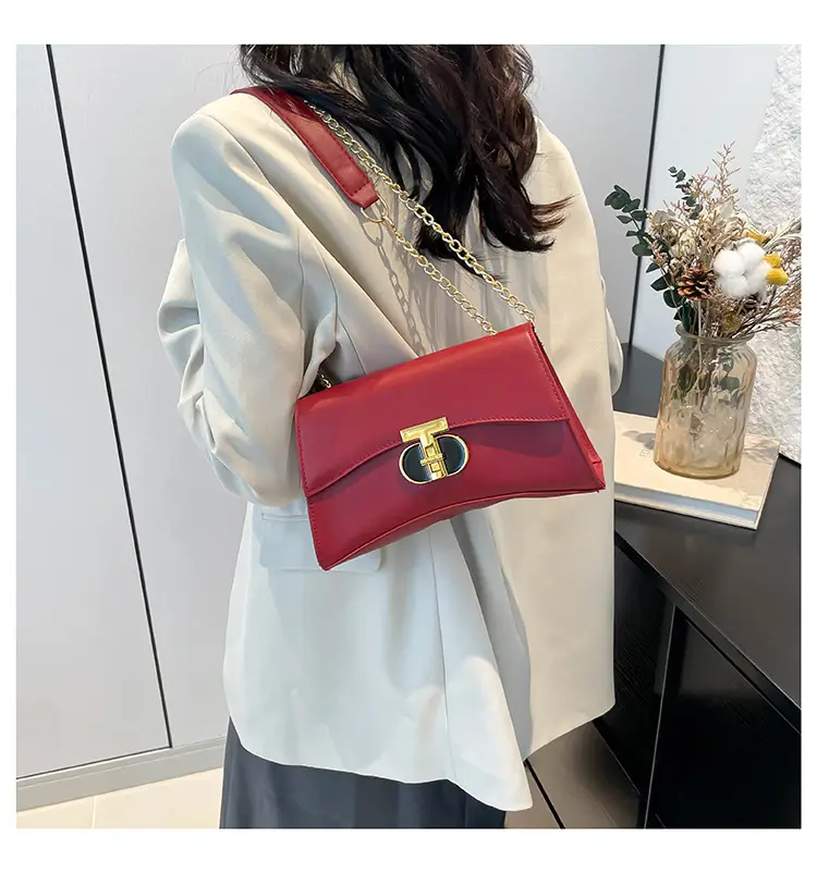 Women's Beige Square Handbag with Gold Clasp 2024 — feature 19