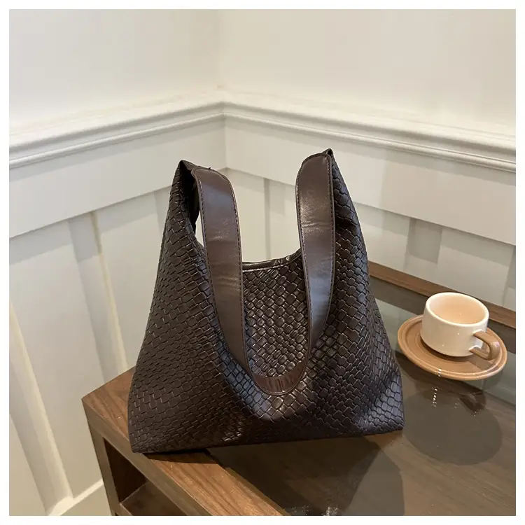 Large Capacity Woven Bag Women's 2024 All-match Shoulder Bag — feature 26