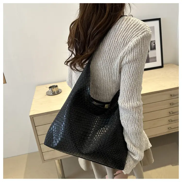 Large Capacity Woven Bag Women's 2024 All-match Shoulder Bag — feature 46