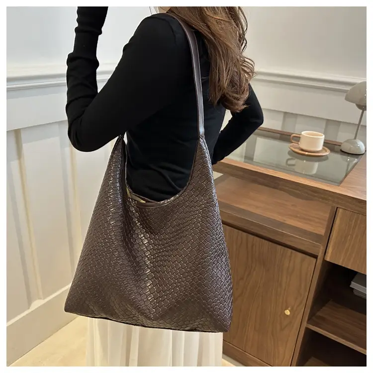 Large Capacity Woven Bag Women's 2024 All-match Shoulder Bag — feature 57
