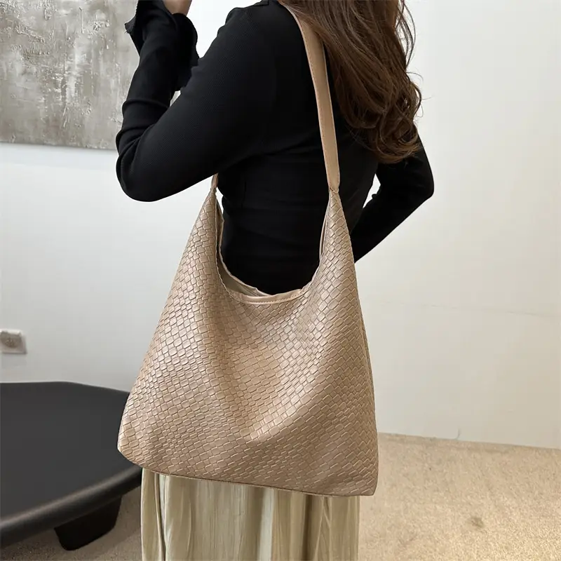 Large Capacity Woven Bag Women's 2024 All-match Shoulder Bag - Image 4