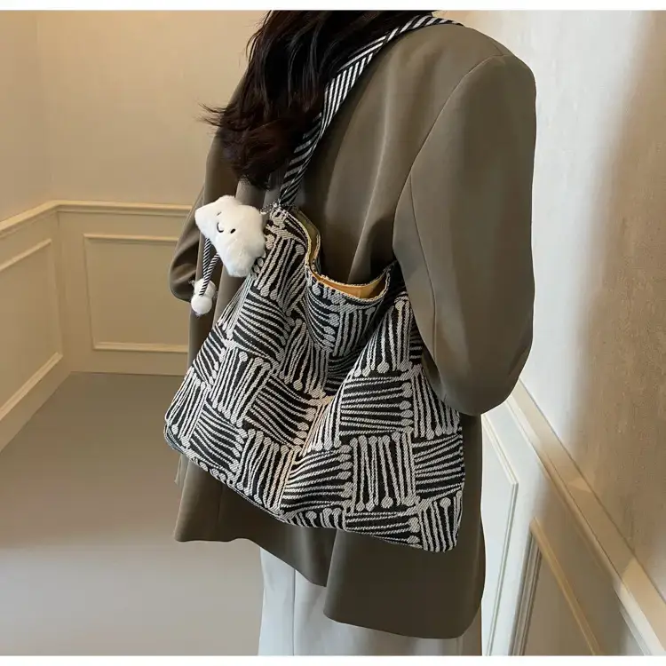 Large Capacity Plaid Canvas Shoulder Bag Women 2024 - Image 12