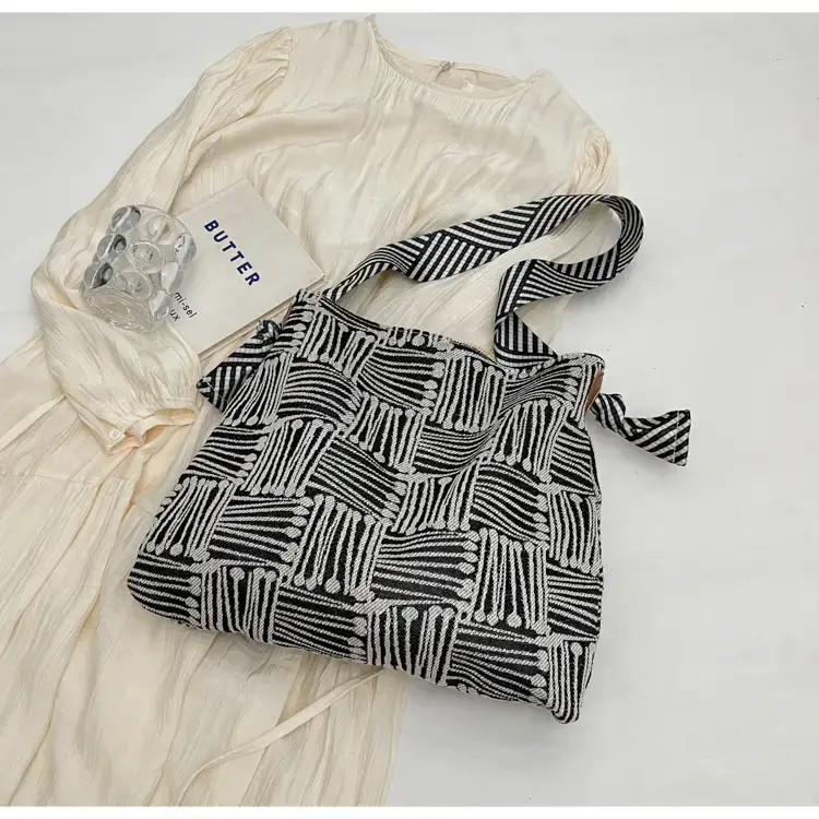 Large Capacity Plaid Canvas Shoulder Bag Women 2024 - Image 5